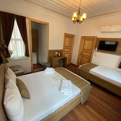 W. House Kadikoy