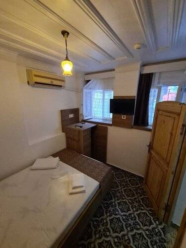 W. House Kadikoy