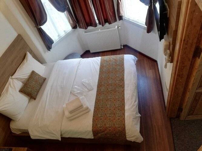 W. House Kadikoy