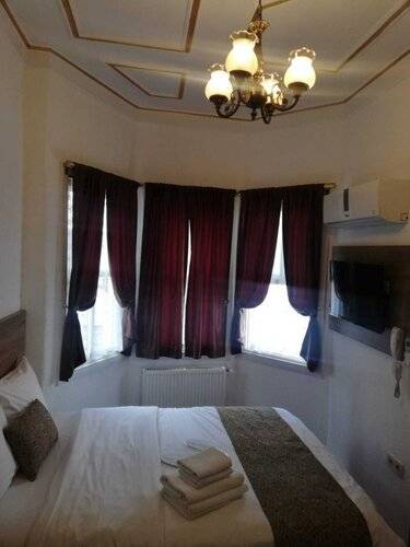 W. House Kadikoy
