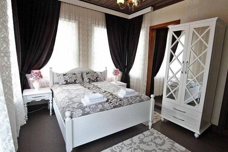 W. House Kadikoy