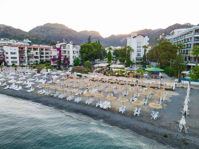 Hotel Caprea Beach