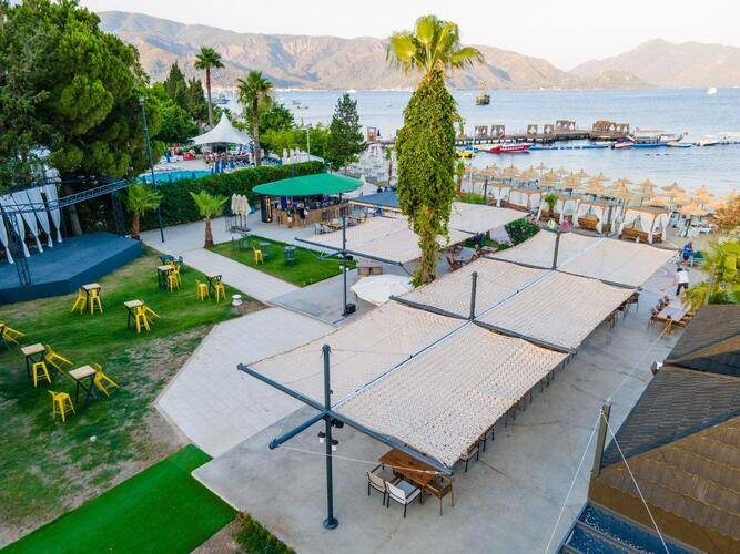 Hotel Caprea Beach