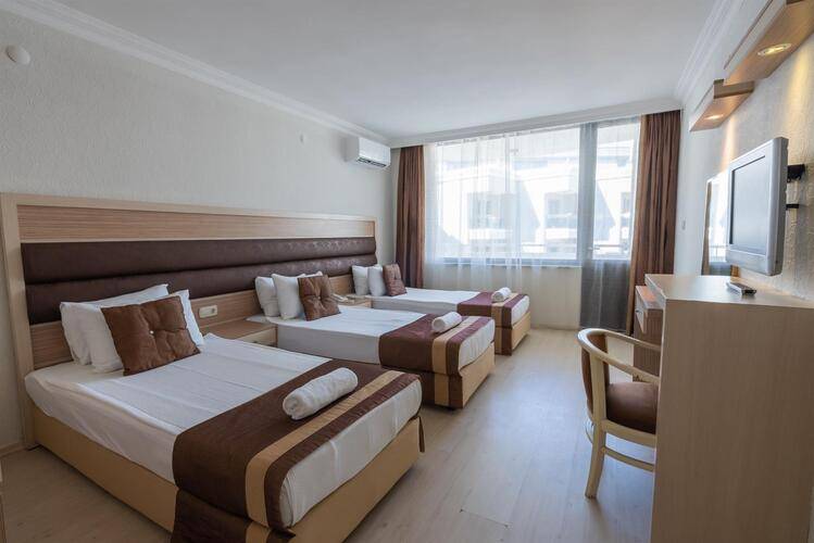 Hotel Caprea Beach