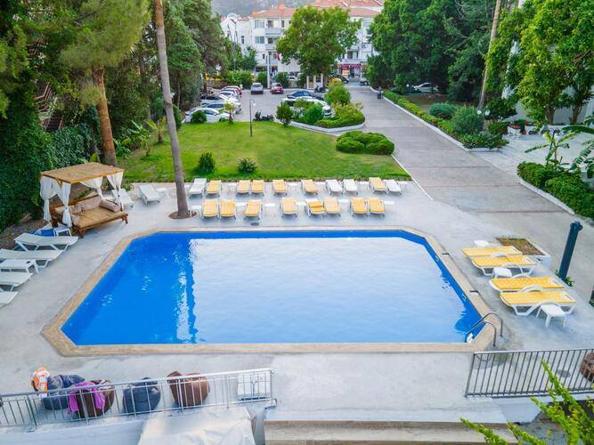 Hotel Caprea Beach