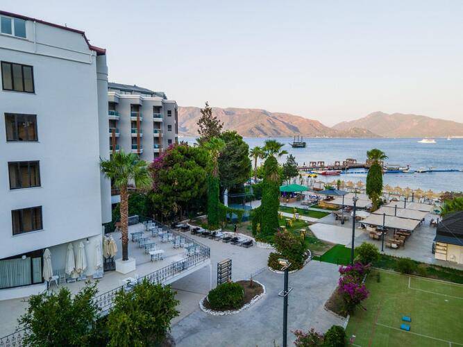 Hotel Caprea Beach