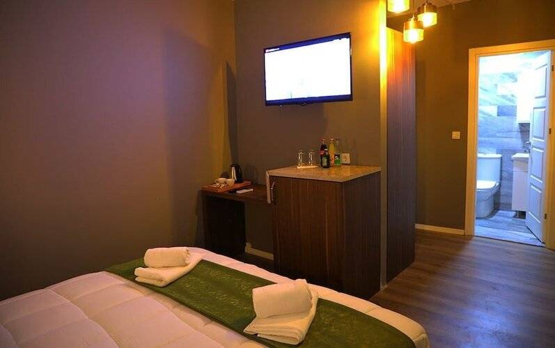Grand Rue Hotel