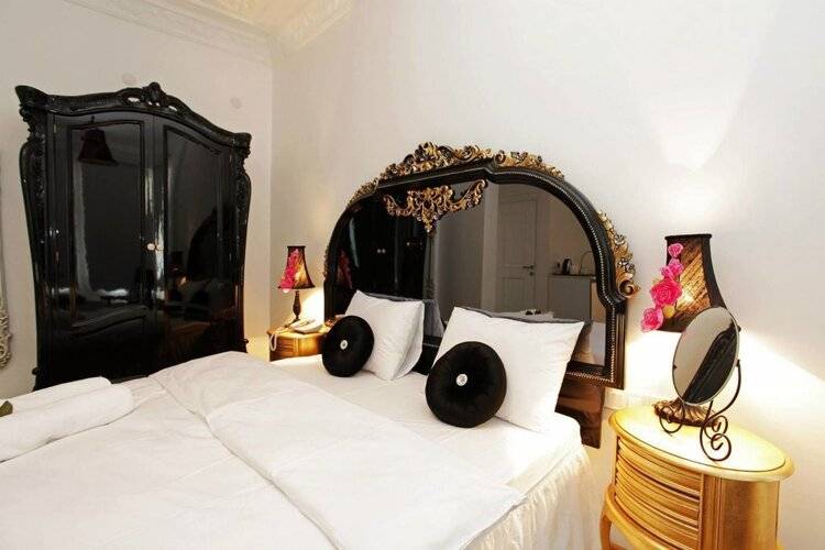 The White Swan Suites Beyoglu