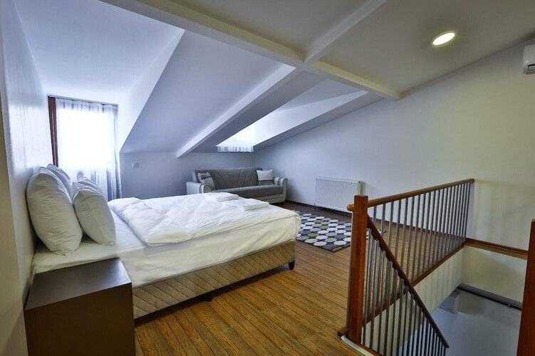 Modern Suites