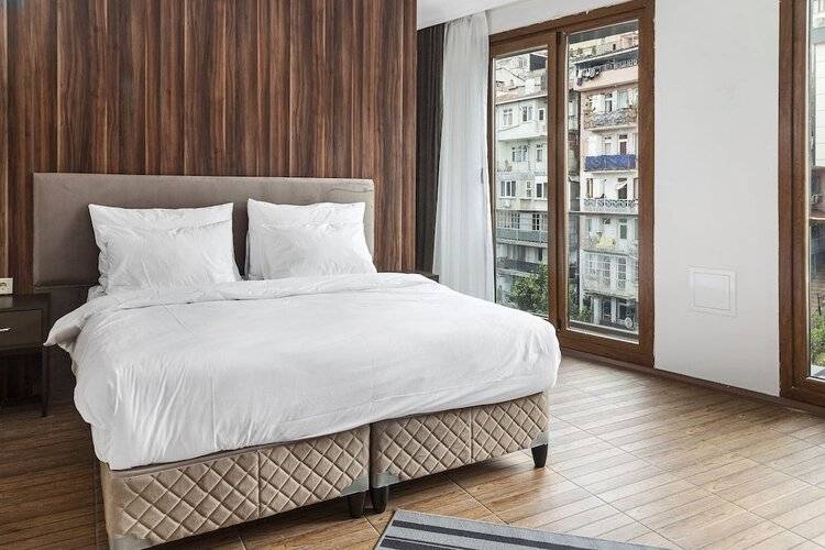 Modern Suites