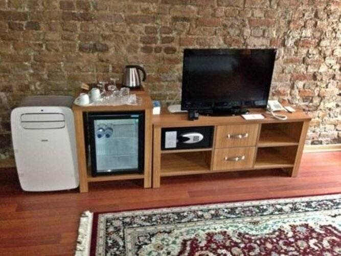 Modern Suites