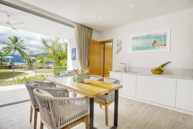 Pineapple Beach Villas (Adults Only 10+)