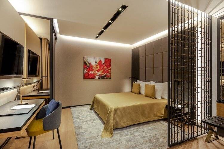 Broyt Suites