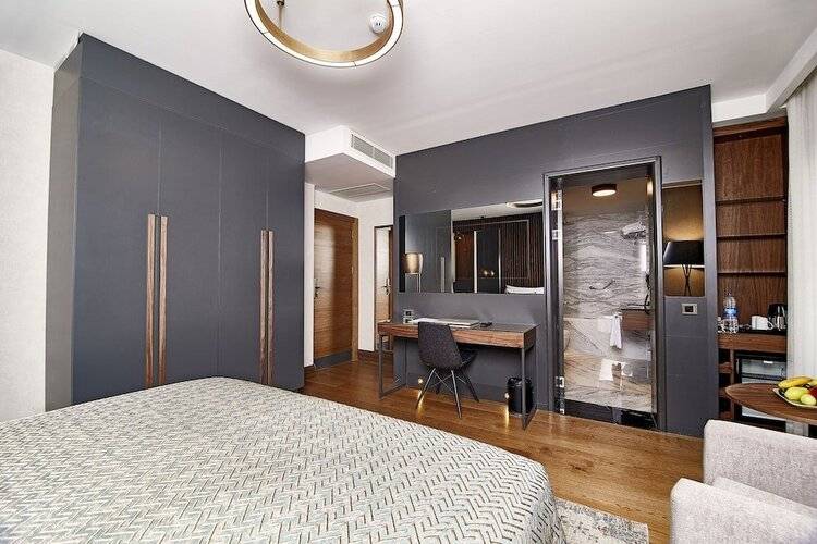 Levni Plus Hotel