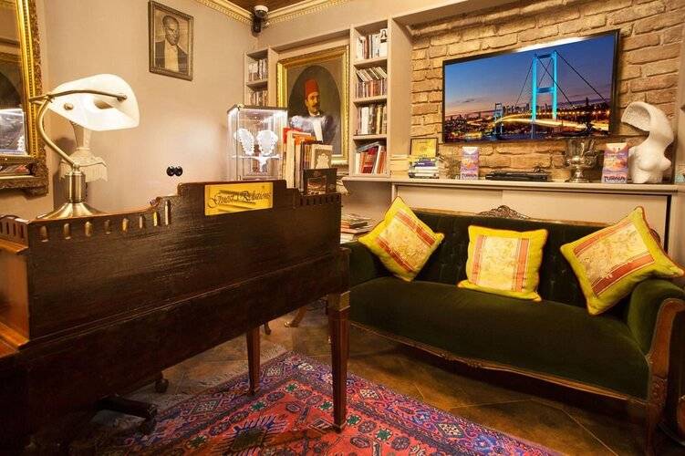 Faik Pasha Apartments