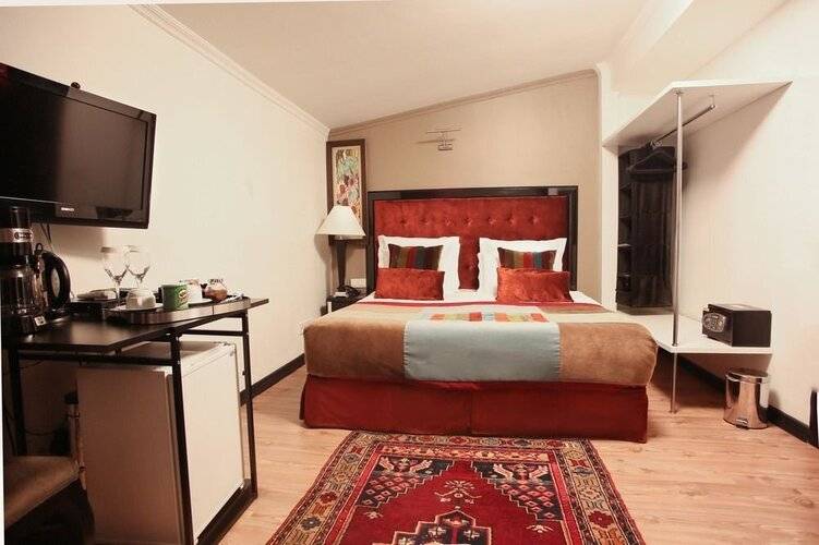 Faik Pasha Apartments