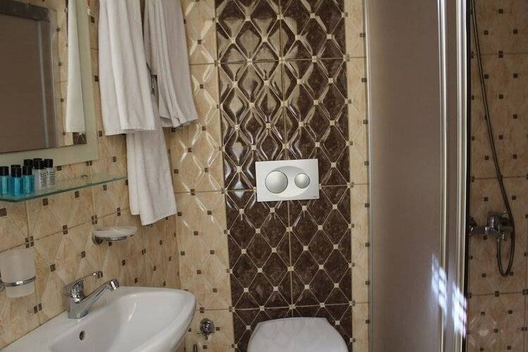 Omega Inn Hotel