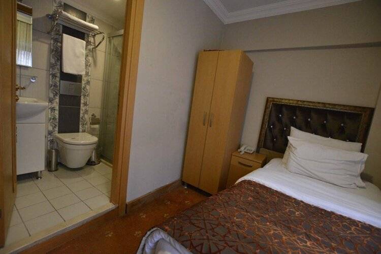Taya Hatun Hotel