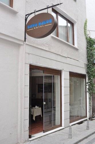 Taya Hatun Hotel