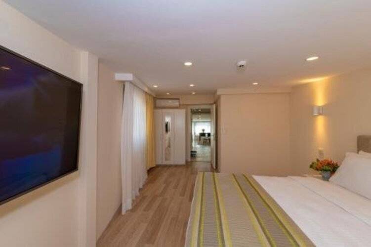 Feri Suites