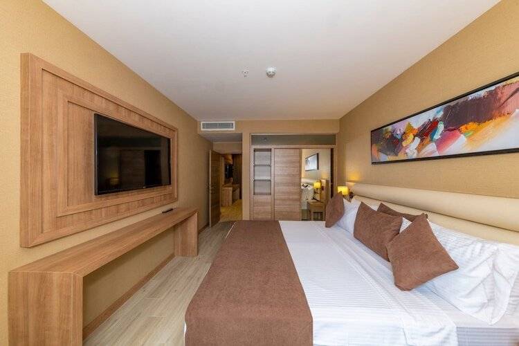 38 Hotel