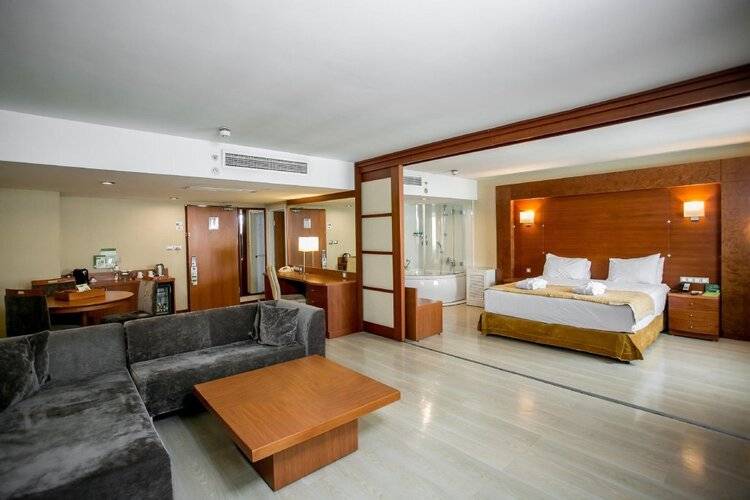 Holiday Inn Istanbul City, an IHG Hotel