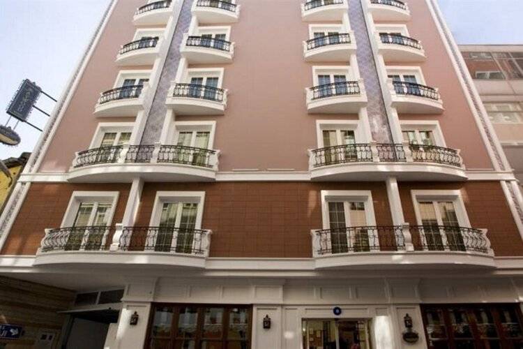 Maywood Hotel