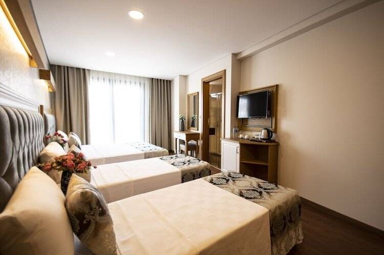Eliza Hotel