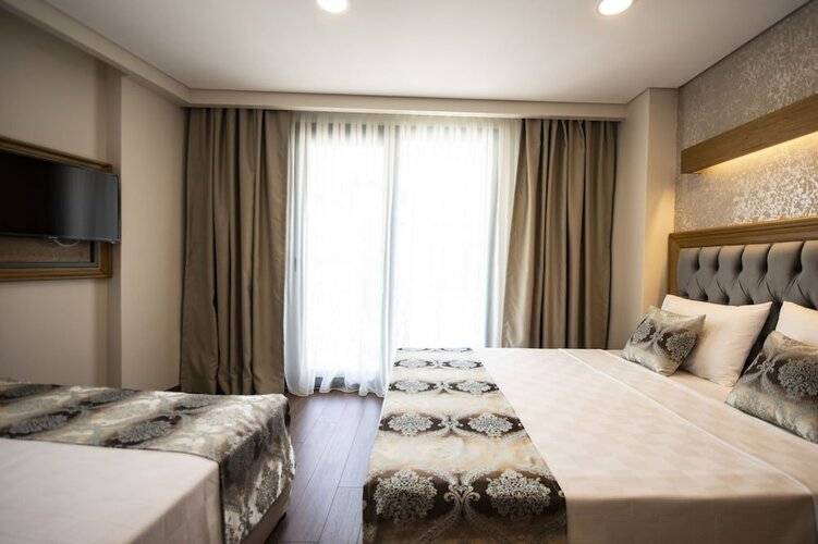 Eliza Hotel