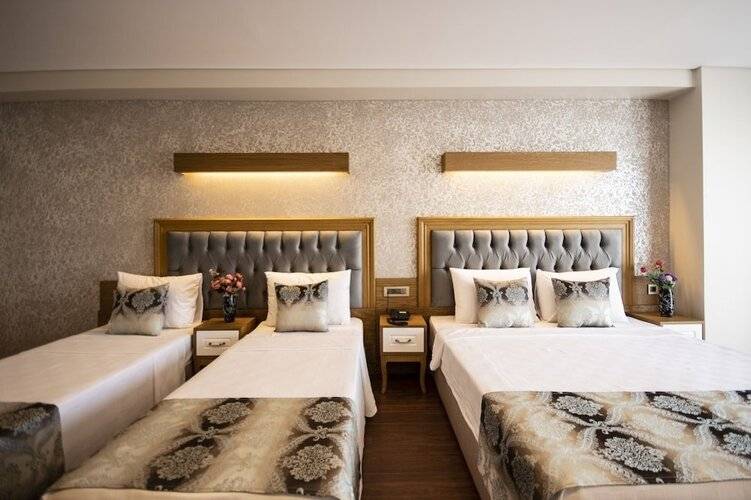 Eliza Hotel