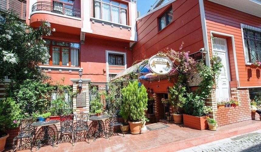 Angel's Home Hotel
