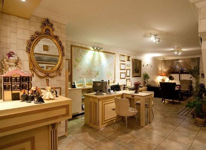 Angel's Home Hotel