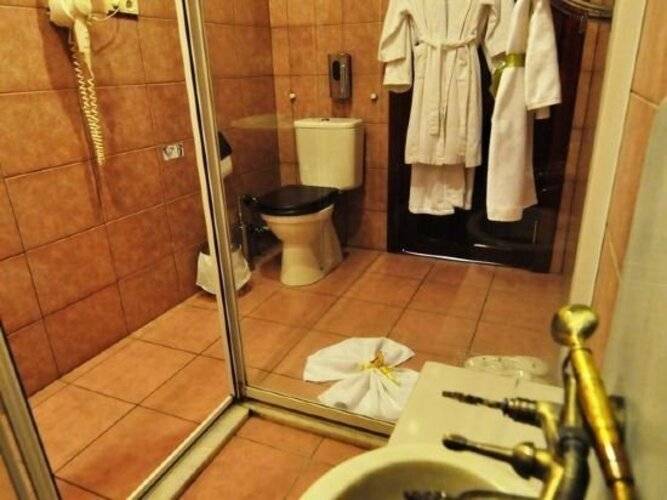Angel's Home Hotel