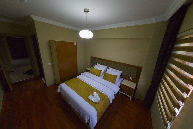 Ramparts Hotel