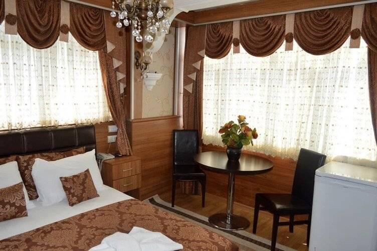 Grand Gross Hotel