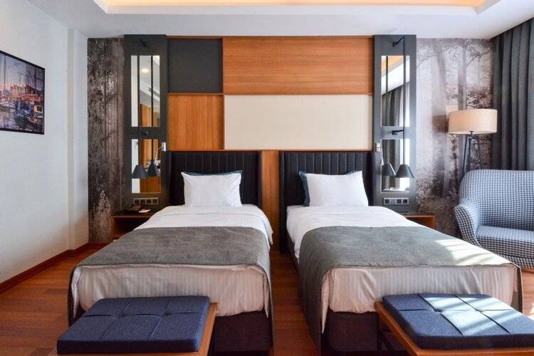 Expoist Hotel