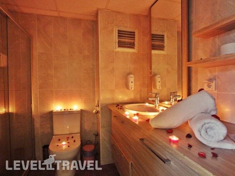 Фотография N Suites