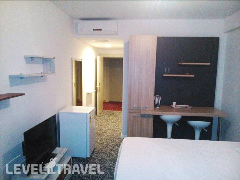 Фотография N Suites