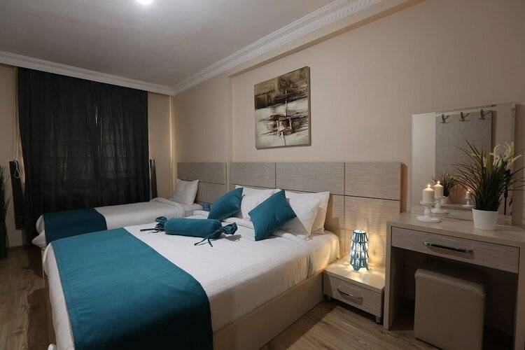 Overland Residence