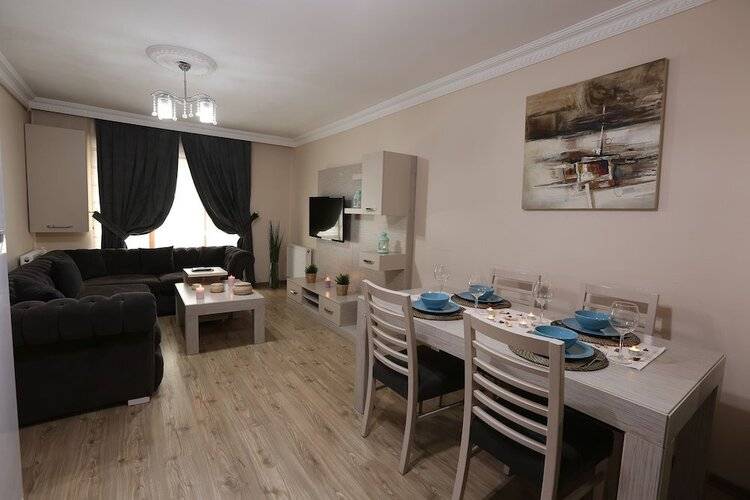 Overland Residence
