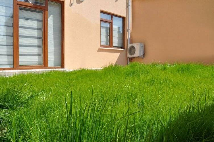 Overland Residence