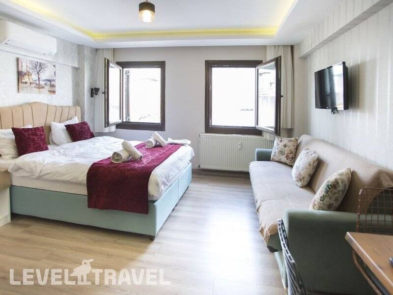 Фотография T-Square Residence