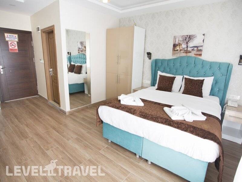 Фотография T-Square Residence