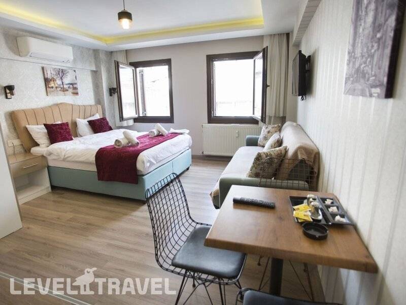 Фотография T-Square Residence