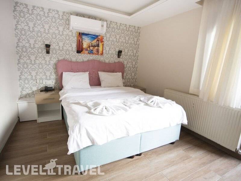 Фотография T-Square Residence