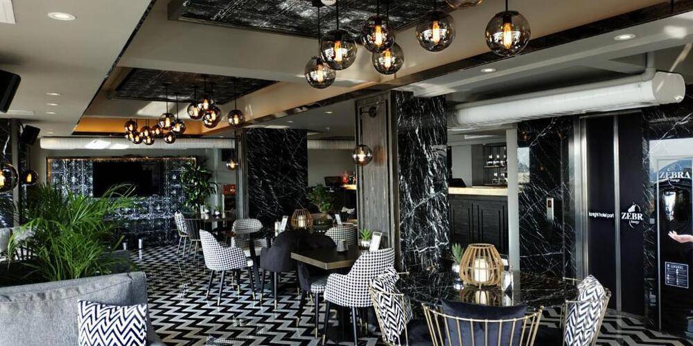 Tonight Hotel Port