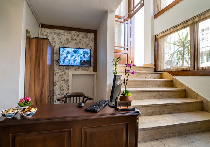 Hotel Vera (Ex. Old City Luxx)