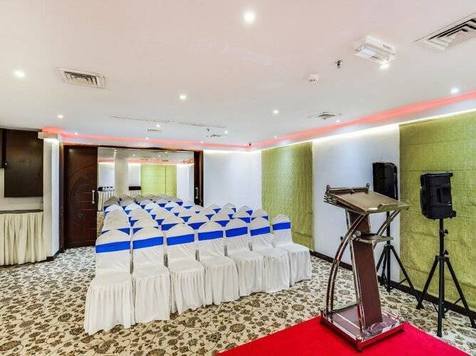OYO 132 Ruwi Hotel Apartments