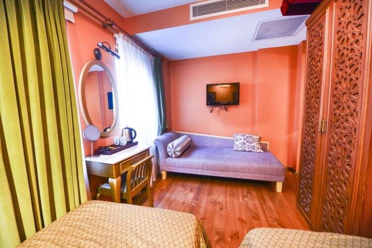 Merial Hotel