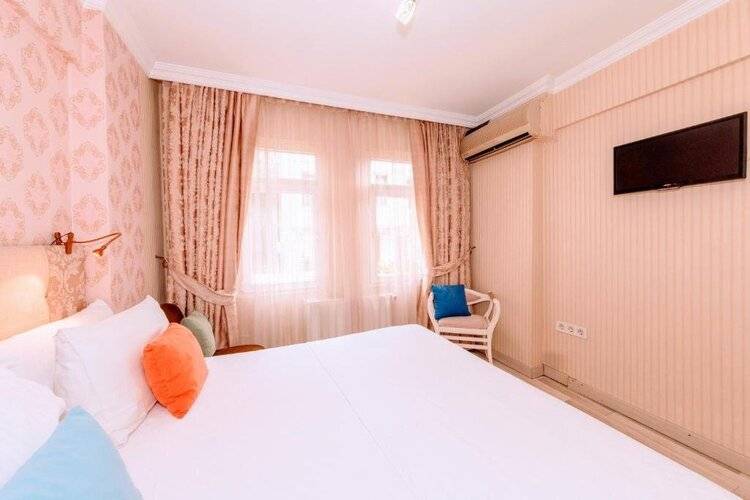 Walnut Shell Hotel